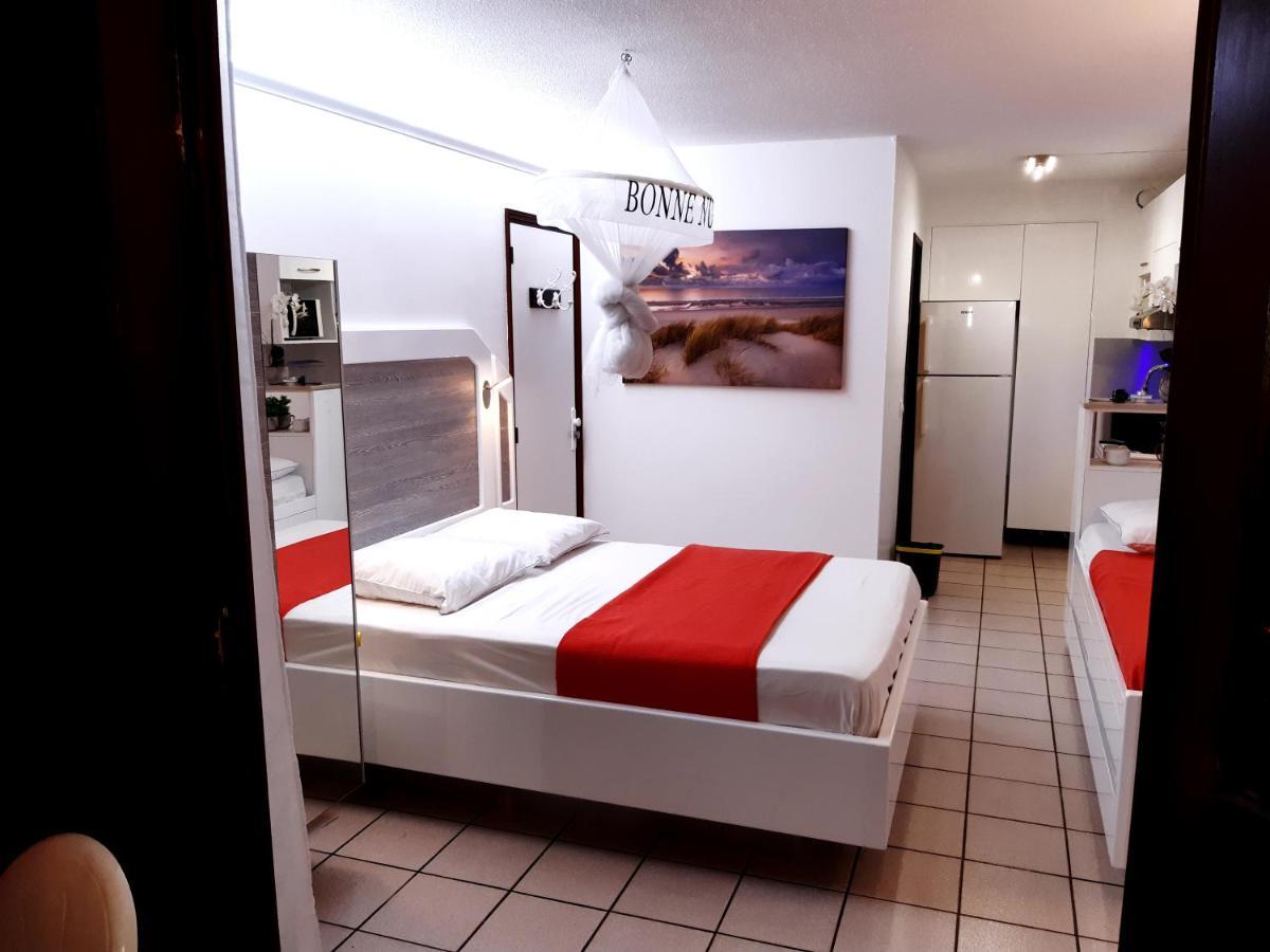 Studio Climatise - Piscine-Plage - 1 A 2 Personnes Sainte-Anne Exterior photo